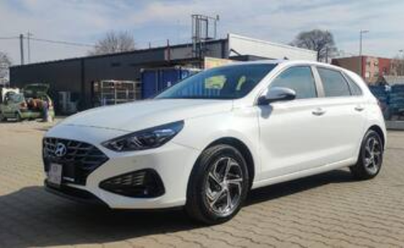 i30